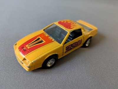 Yatming Chevrolet Chevy Camaro Z28 Nr. 8303 Größe 1:43 Vintage 1982 Modellauto