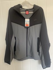 Men’s Nike Tech Fleece Hooded Jacket Size M BNWT