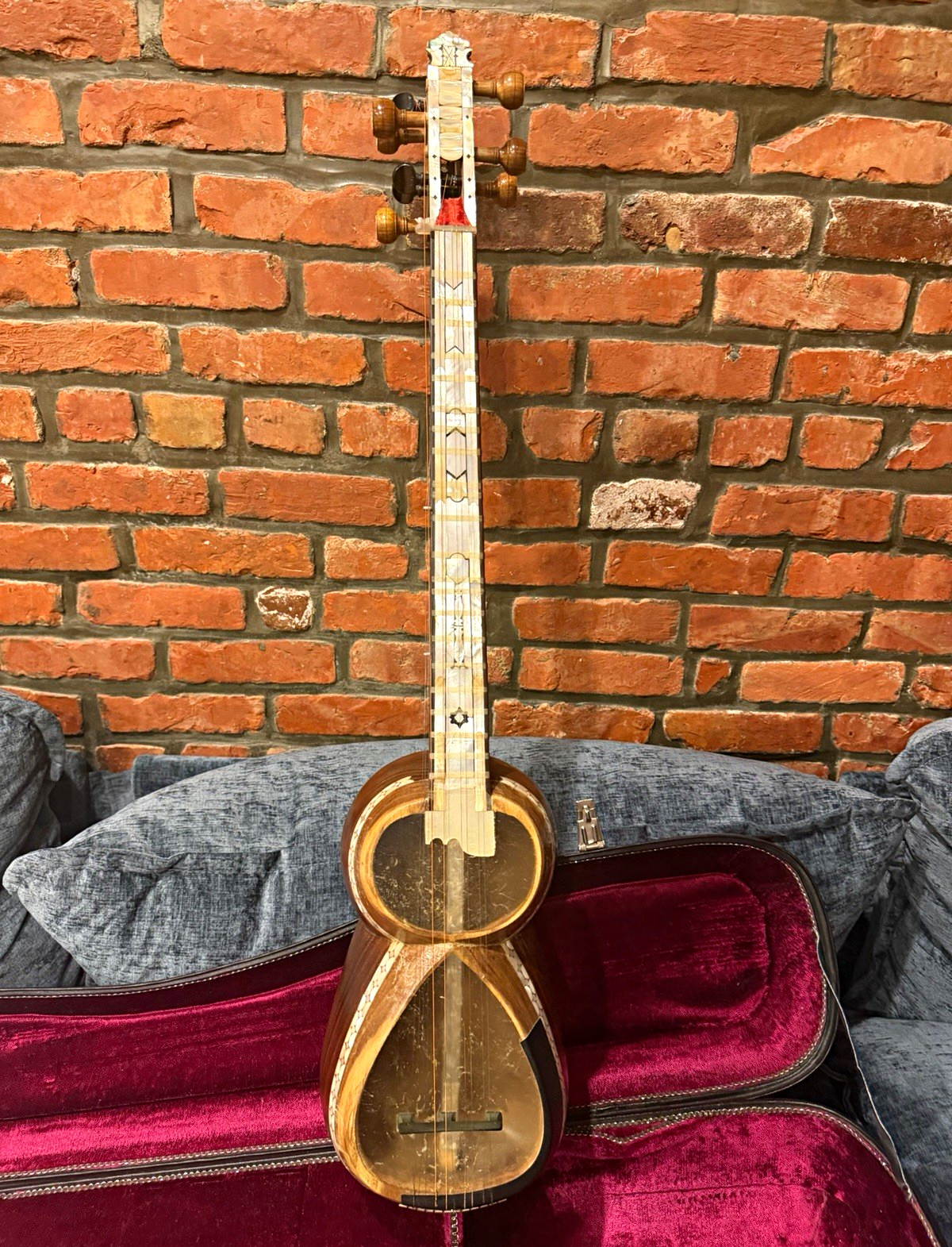 Professional Azeri Tar / Uzbek Tor - Sadaf Design - Case Included