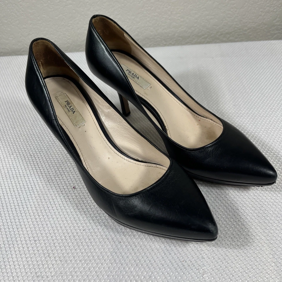 Zapatos de salón Prada de cuero negro con plataforma punta talla 37,5 EE. UU. 7 Foto 2 de 4