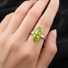 Natural Peridot Gemstone 925 Sterling Silver Jewelry August Birth Ring For Her