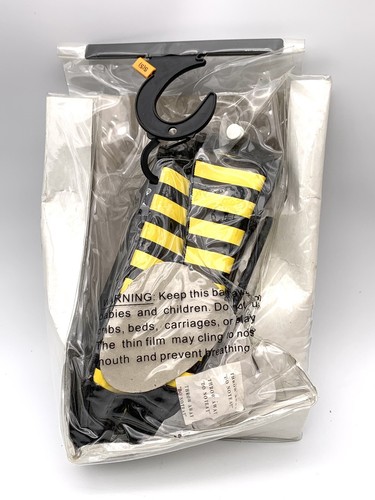 SPIRIT FUNTASMA WOMENS BLACK YELLOW BUMBLE BEE COSTUME STRIPED FLATS SHOES 5 - Picture 3 of 3