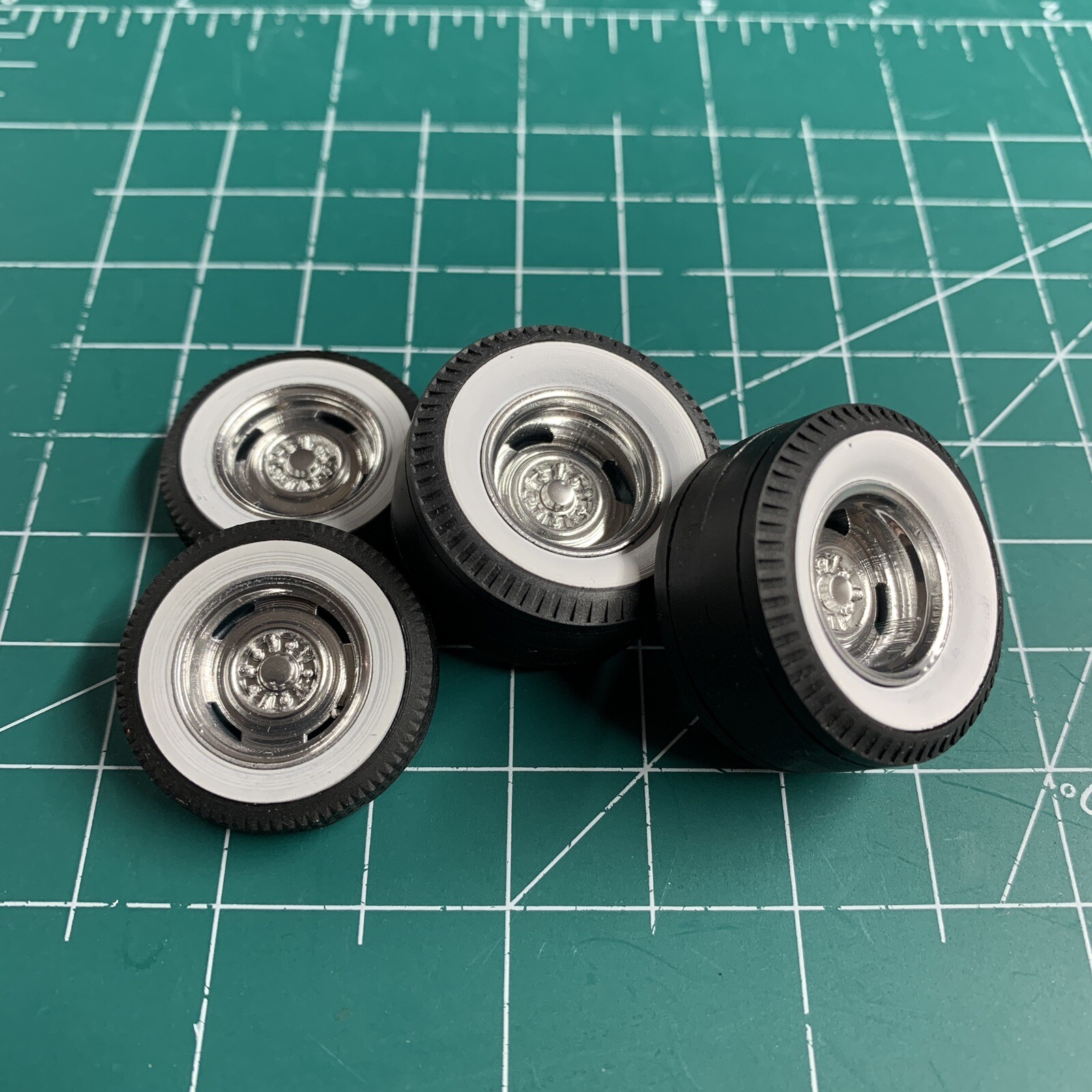 1:25 Chrome Steel Wheels Wide/Narrow On Pie Crust White Walls. | eBay