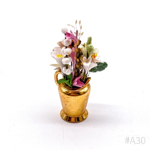 Vintage Miniatur Blumengesteck mit Vase Puppenhaus Puppenstube - Bild 1 von 6