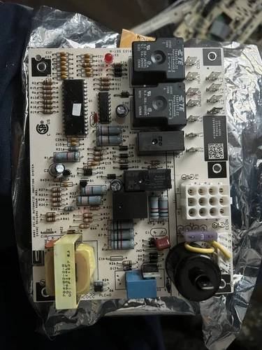 Honeywell 1068-400 Goodman Amana Control Circuit Board PCBAG123 #D420