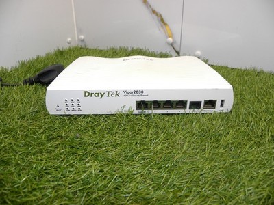 DrayTek Vigor2830 Firewall-Router ADSL2+ Sicherheit einschließlich Netzteil UK-Verkäufer #982