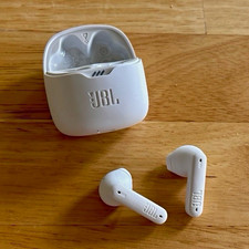 JBL Tune Flex True Wireless Bluetooth In-Ear Earbuds White Charging Case