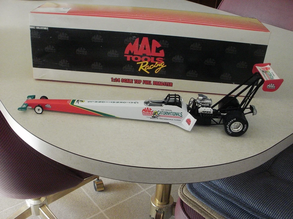 NHRA 1/24 95 MAC TOOLS GATORNATIONALS TOP FUEL DRAGSTER - Image 3 of 4