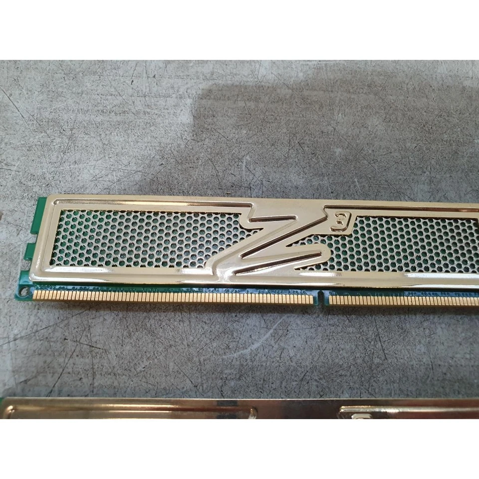 Pair of OCZ OCZ3G1333LV6GK Desktop Memory Module (2 x 2GB) DDR3 RAM 240-Pins - Image 2 of 4