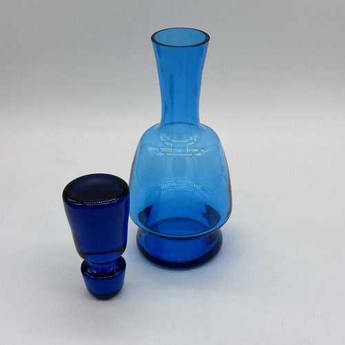 Krosno Poland Turquoise Blue Glass Vintage Decanter With Cobalt Blue Stopper - Picture 4 of 15
