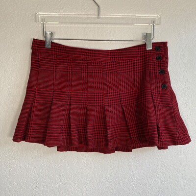 Miley Cyrus Max Azria size 9 houndstooth plaid pleated mini skirt red black y2k