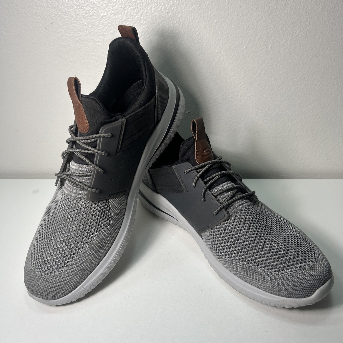 専用ページ⑤ Skechers Men's Size 8 1/2 Delson Gray SN 210328 | eBay