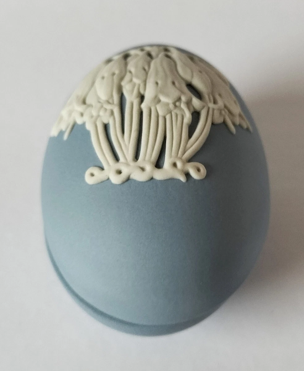 Wedgwood Blue Jasper Egg Trinket Box Christmas Bells - Jasperware