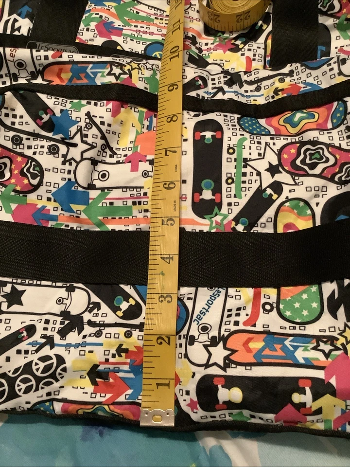 Lesportsac Large Weekender NWOT Skateboards - Image 3 of 4