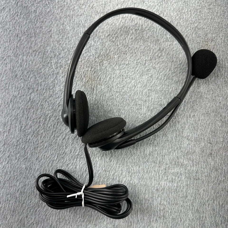 Nuance Dragon Naturally Speaking 13 Home Speech Recognition Software W/ Headset - Image 4 of 4