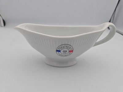 PILLIVUYT FRANCE PLISSE FRENCH PORCELAIN SAUCE GRAVY BOAT 10 oz NEW