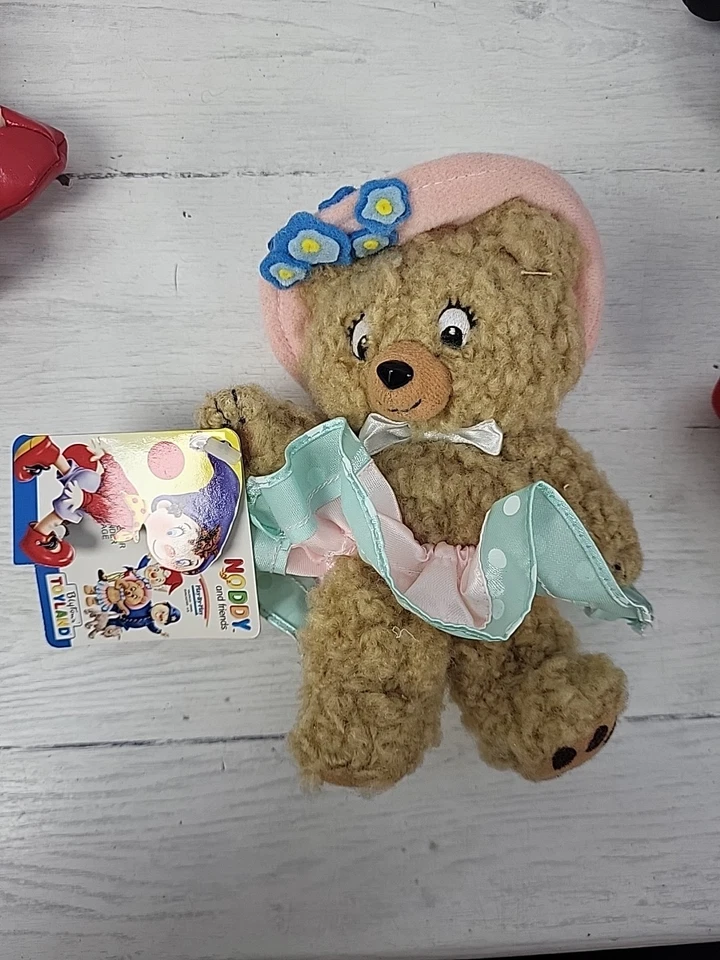 Enid Blyton Gorro Noddy And Friends Paquete Toyland Peluches Coleccionables Nuevo con Etiquetas. PS Foto 4 de 4