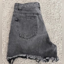 Forever 21 Women's Black Distressed Denim Cutoff Shorts Size 26
