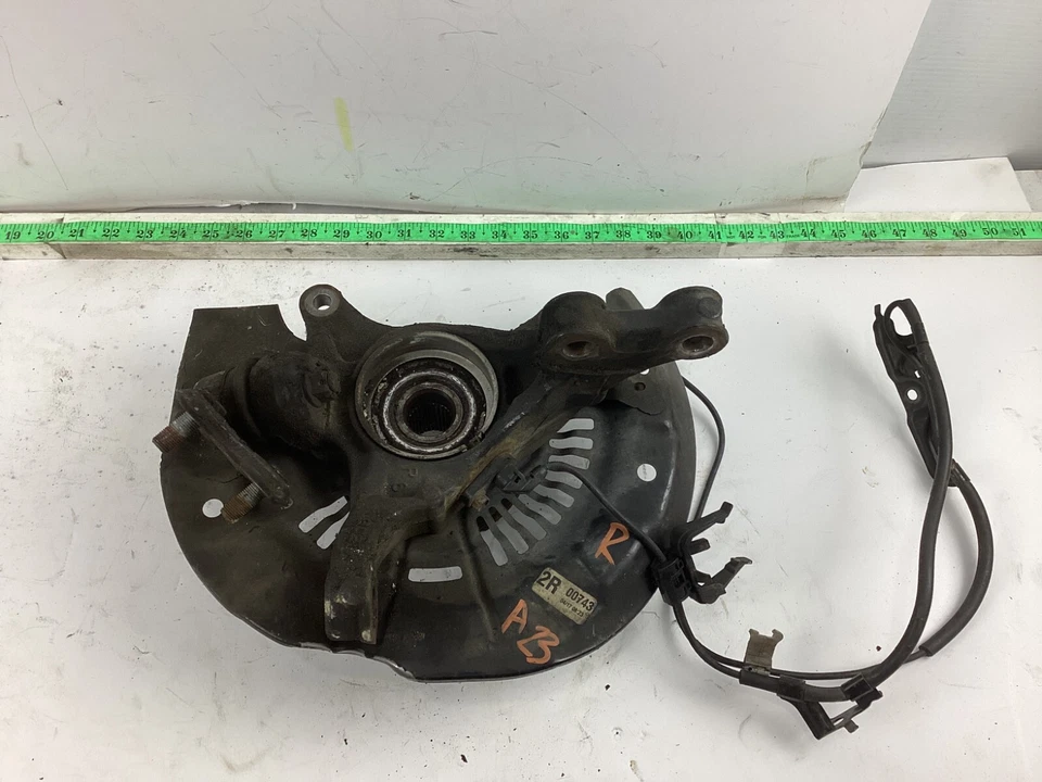 2011 - 2018 丰田 Sienna 右前乘客侧主轴关节和轮毂原始设备制造商 — 第 2/4 张图片