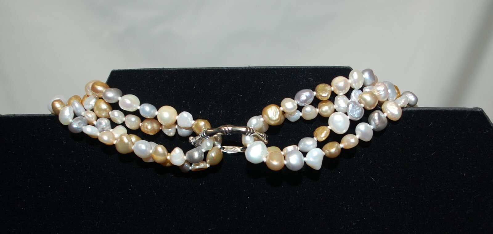 Convertible Multi-Colored 76" Long Freshwater Pea… - image 9