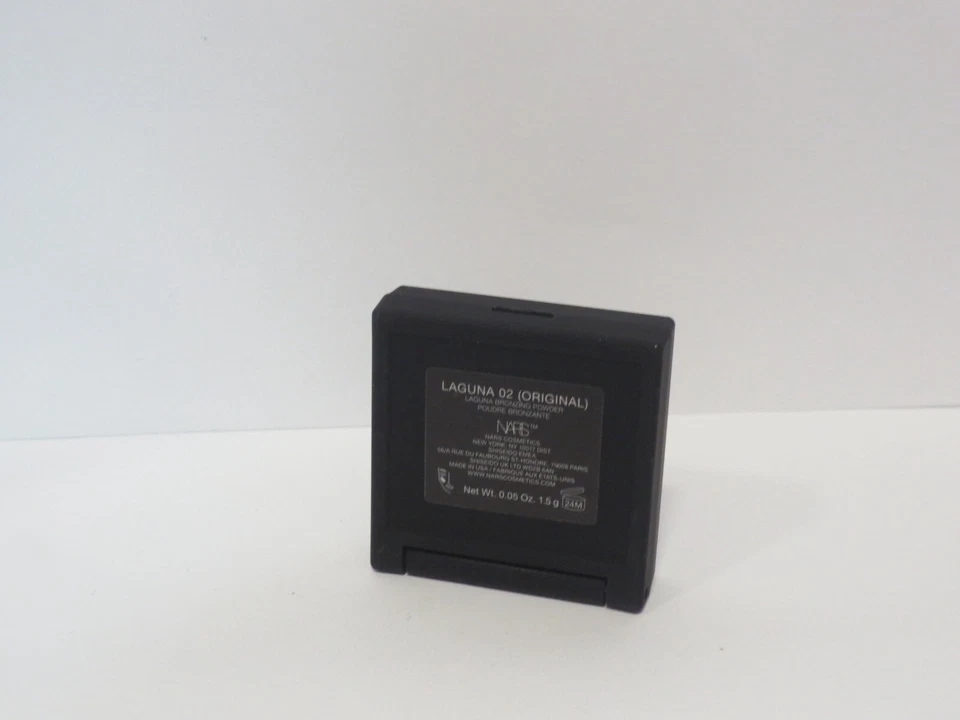 POLVO BRONCEADOR NARS LAGUNA LAGUNA 06 0,12 OZ *TAMAÑO MINI* Foto 3 de 3
