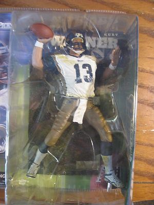 McFarlanes Sports Picks Football - Kurt Warner - Rams - Action