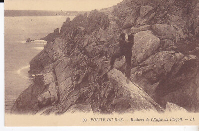 Old postcard Pointe du Raz Rochers de l' Infer de Plogoff