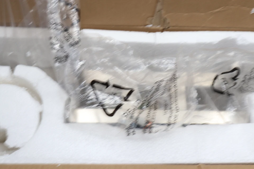 Luminance Sunset Lighting Bristol 4 luces tocador luz de pared níquel satinado brillante Foto 3 de 3