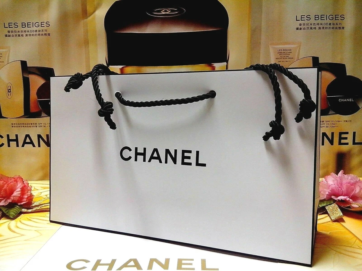 White chanel shopping bag sale