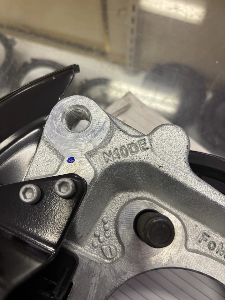 NEW OEM 2023-25 Ford F-250/350 Super Duty RH Rear Brake Assembly PC3Z-2C220-A - Image 4 of 4