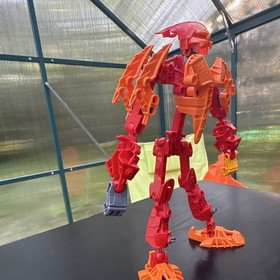 LEGO BIONICLE Malum 8979 Glatorian Figure Parts Red/Orange Incomplete