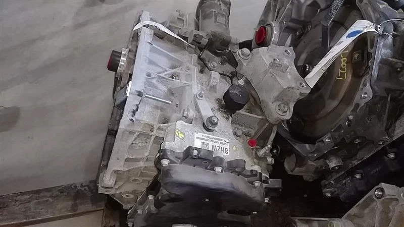 Transmisión automática 6T40 18-19 EQUINOX AWD 1,5 L 6 velocidades 24280908 MNH 2079566 Foto 2 de 4