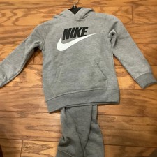 Nike 2-Piece Sweatsuit Size 3/4 NWT Boy Athletic Kids MSRP 55