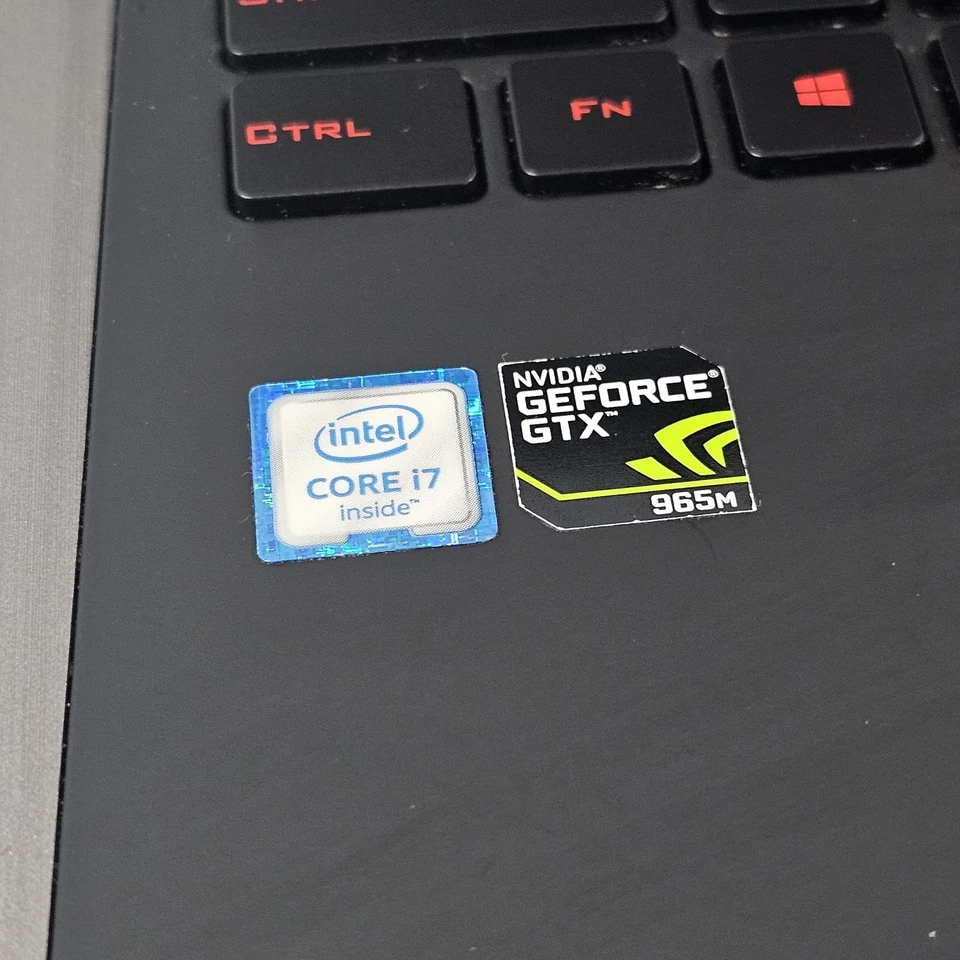 Portátil ASUS ROG G752V 17,3" Intel i7 NVIDIA GeForce GTX 965M SIN PROBAR COMO ESTÁ Foto 4 de 4