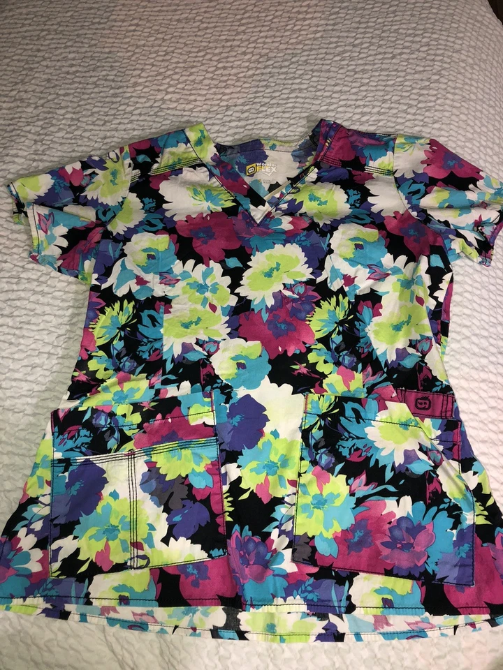 Wonder Flex Scrub Top - Image 3 of 3