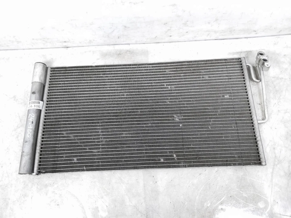 Condensador de ar condicionado 2011-2016 Mini Cooper Countryman AC 64-53-9-239-9 - Imagem 2 de 4