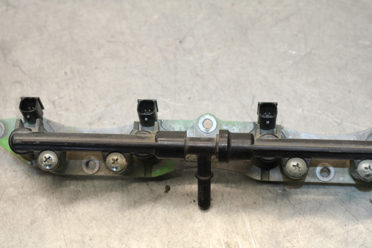 09-12 KAWASAKI NINJA ZX6R ZX600R SECONDARY FUEL INJECTORS TOP GAS