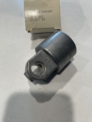New GM 23049485 1988-92 Chevrolet GMC C/K 1500 2500 Truck New GM 23049485 1988-92 Chevrolet GMC C/K 1500 2500 Truck