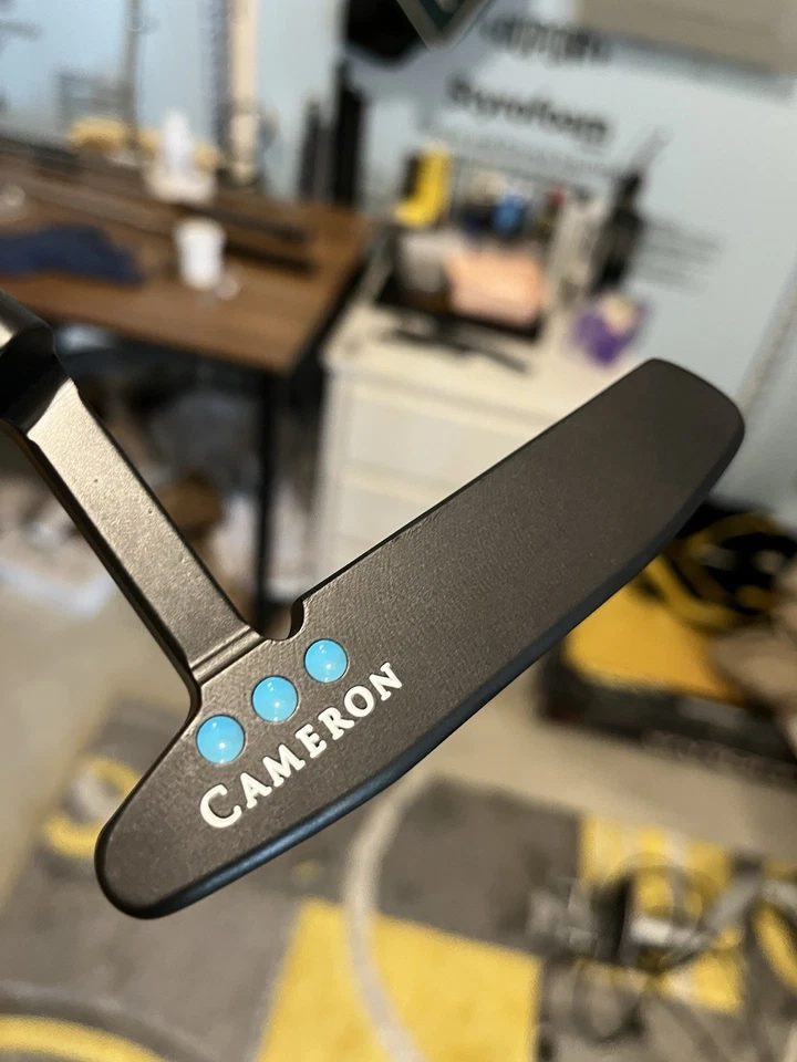 Left Handed Scotty Cameron Newport 2 350g Tungsten weight Carbon Steel Putter - Image 2 of 4