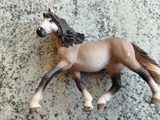 Schleich Pferd Tierfigur, Kunststoff, 11 cm Höhe