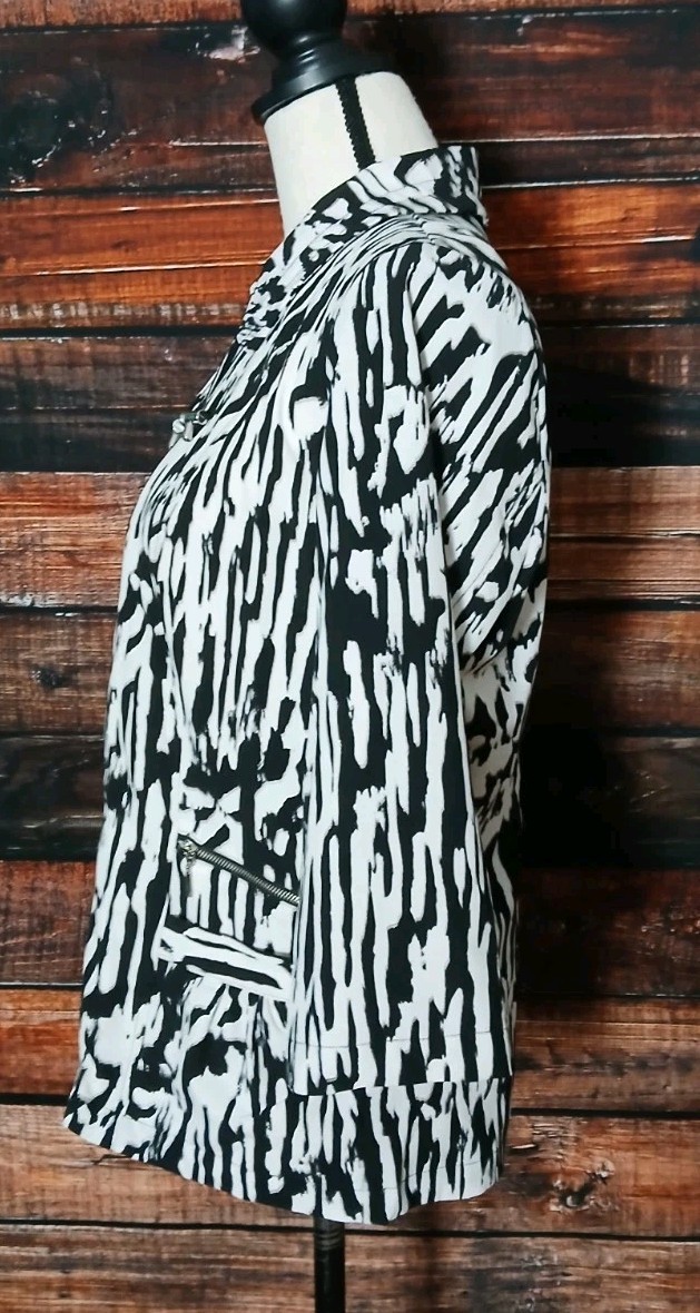 Zenergy Chicos Active Jacket Size 0 Small Full Zip Neema Brushstrokes 3/4 Sleeve