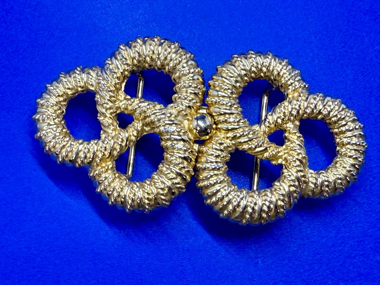 Knotted Rope Textured Interlocking Two Piece  Gol… - image 2