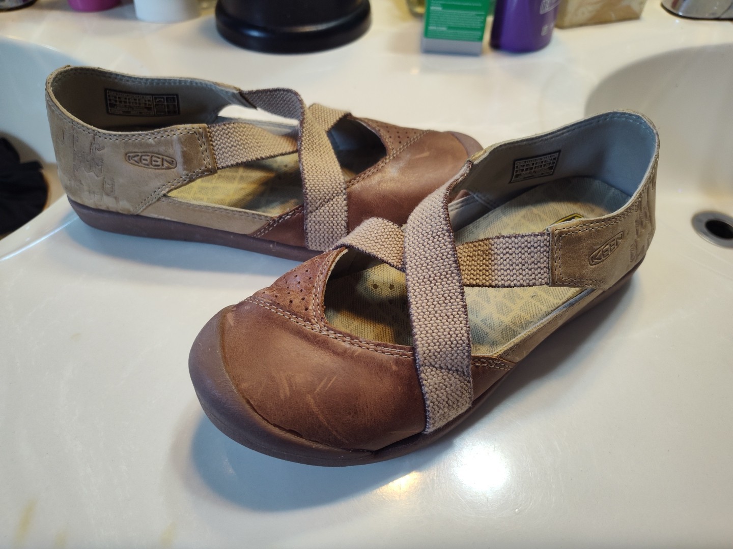 Scarpe basse Keen Lower East Side Mary Jane in pelle marrone con cinturino donna taglia 5