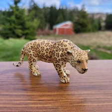 Schleich Leopard Cat Jaguar 14769 Collectible Big Cat Wildlife Animal Figurine 