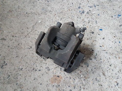 BMW 1er E81 E82 E87 E88 Bremssattelgehäuse Bremssattel vorn rechts 54/24 6776528