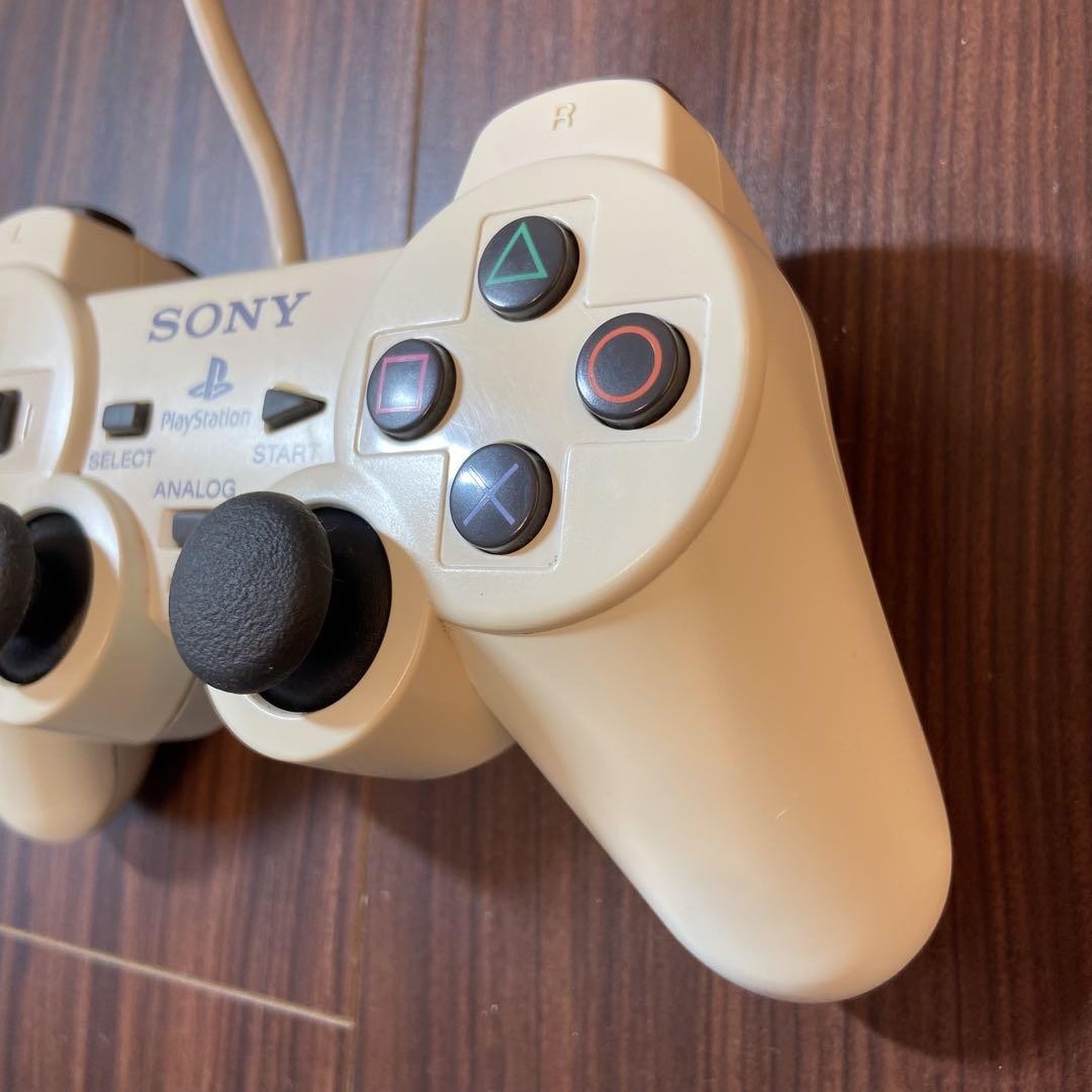 PS2 ホワイト Amazon | PlayStation 2 セラミック・ホワイト (SCPH-90000CW