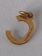 9 CT YELLOW GOLD LETTER C PENDANT FULLY HALLMARKED