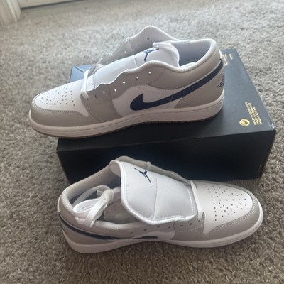 Nike Air Jordan 1 Low Georgetown Midnight Navy Grey Gum 553558-146 Men's Size 8