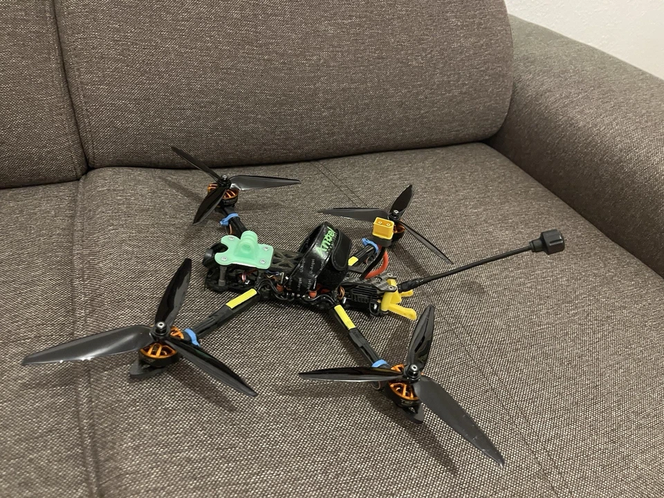 7-Zoll FPV Long Range DIY Drohne – Hochleistungs-Set mit GPS & LED  - Bild 3 von 4