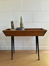 Mid Century Plant Stand / Trough Planter Table – Teak & Hairpin Legs – Vintage